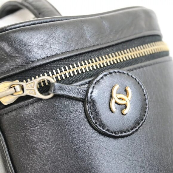 CHANEL CC Bicolore Vanity Cosmetic Hand Bag Leather Black GHW Italy - Picture 10 of 16